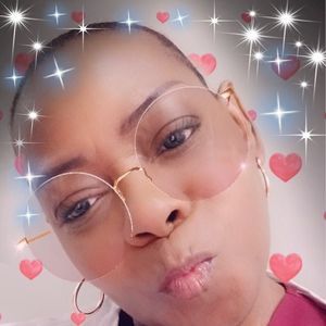 Meet your Posher, Hakima